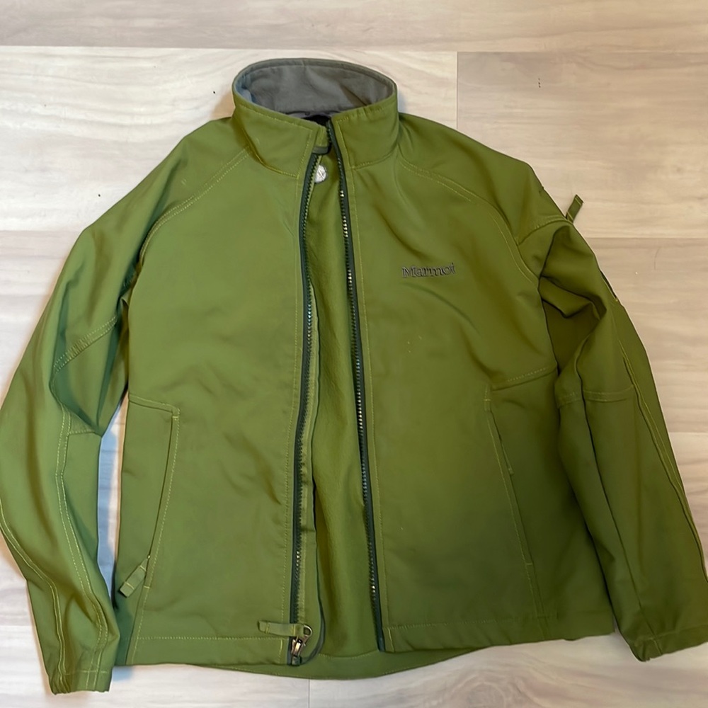 Boys M Marmot jacket - green